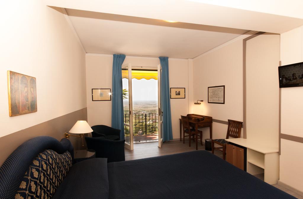 San Luca 4*
